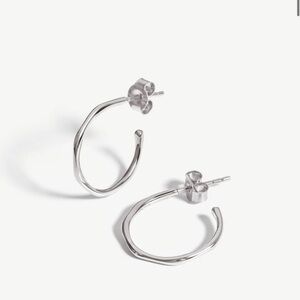 Missoma SMALL MOLTEN HOOP EARRINGS